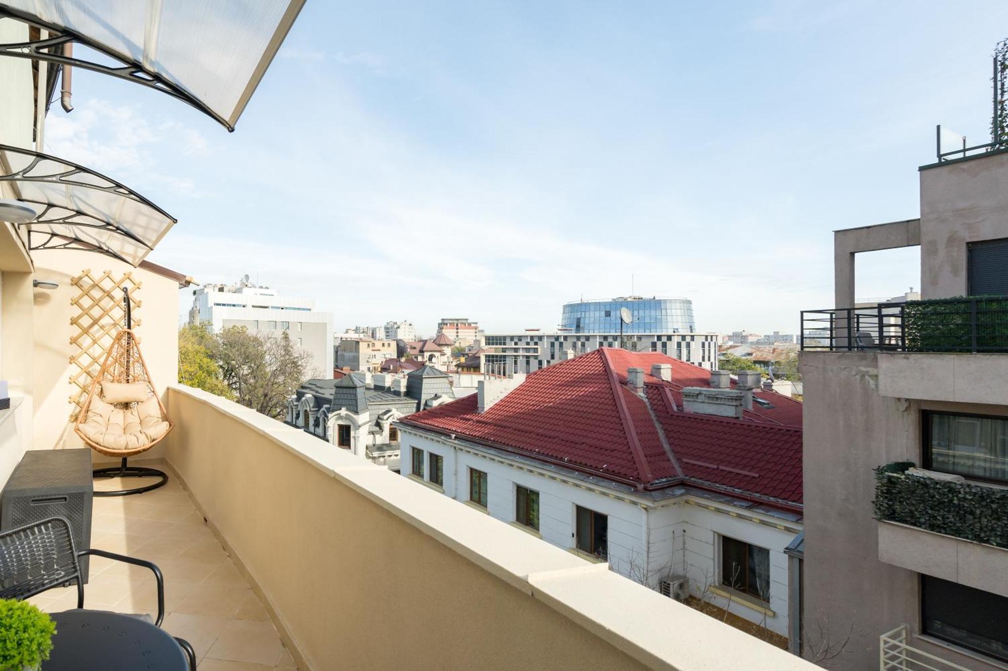 Urban Dream Studio With City Views & Comfort Bukares Bagian luar foto