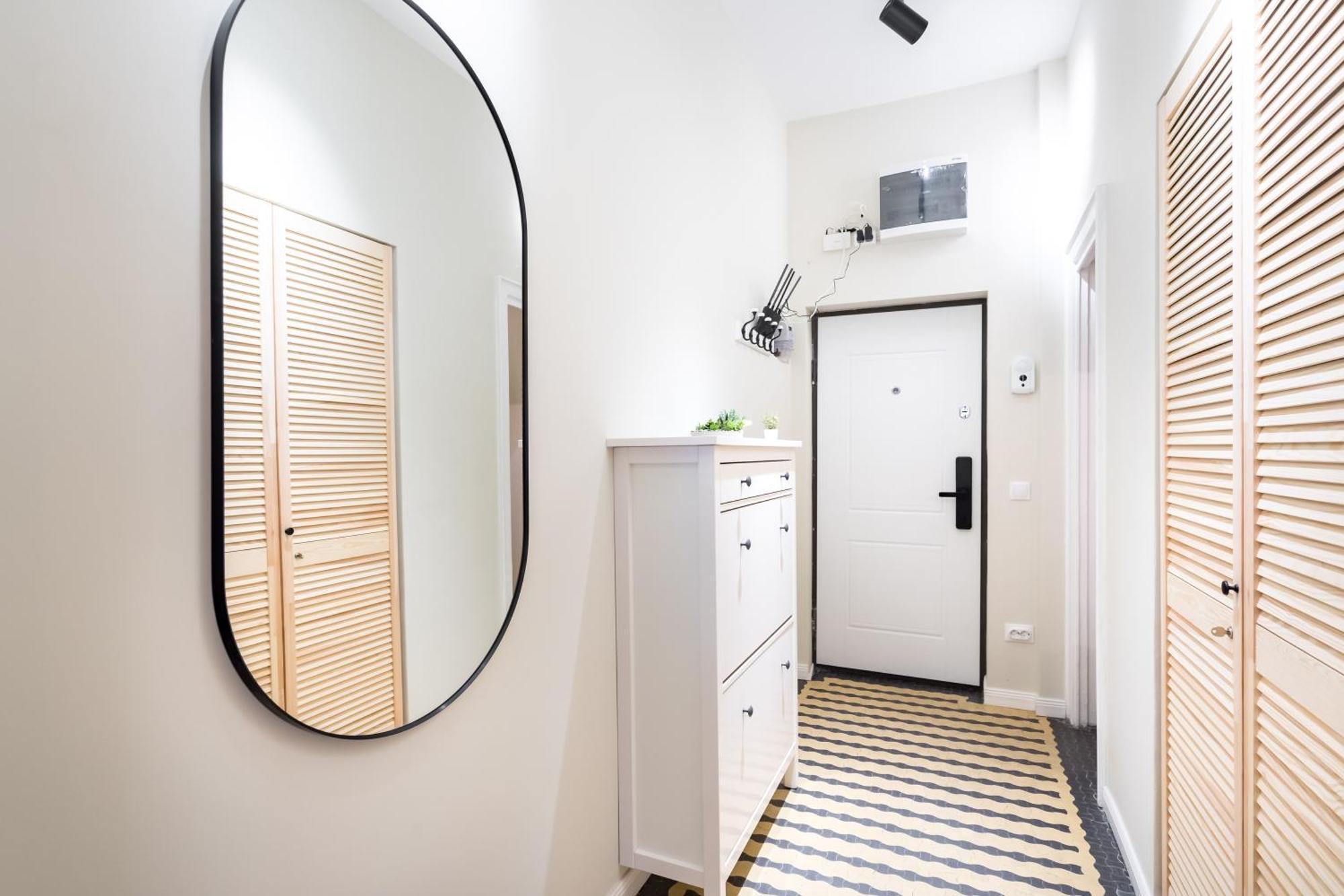 Urban Dream Studio With City Views & Comfort Bukares Bagian luar foto