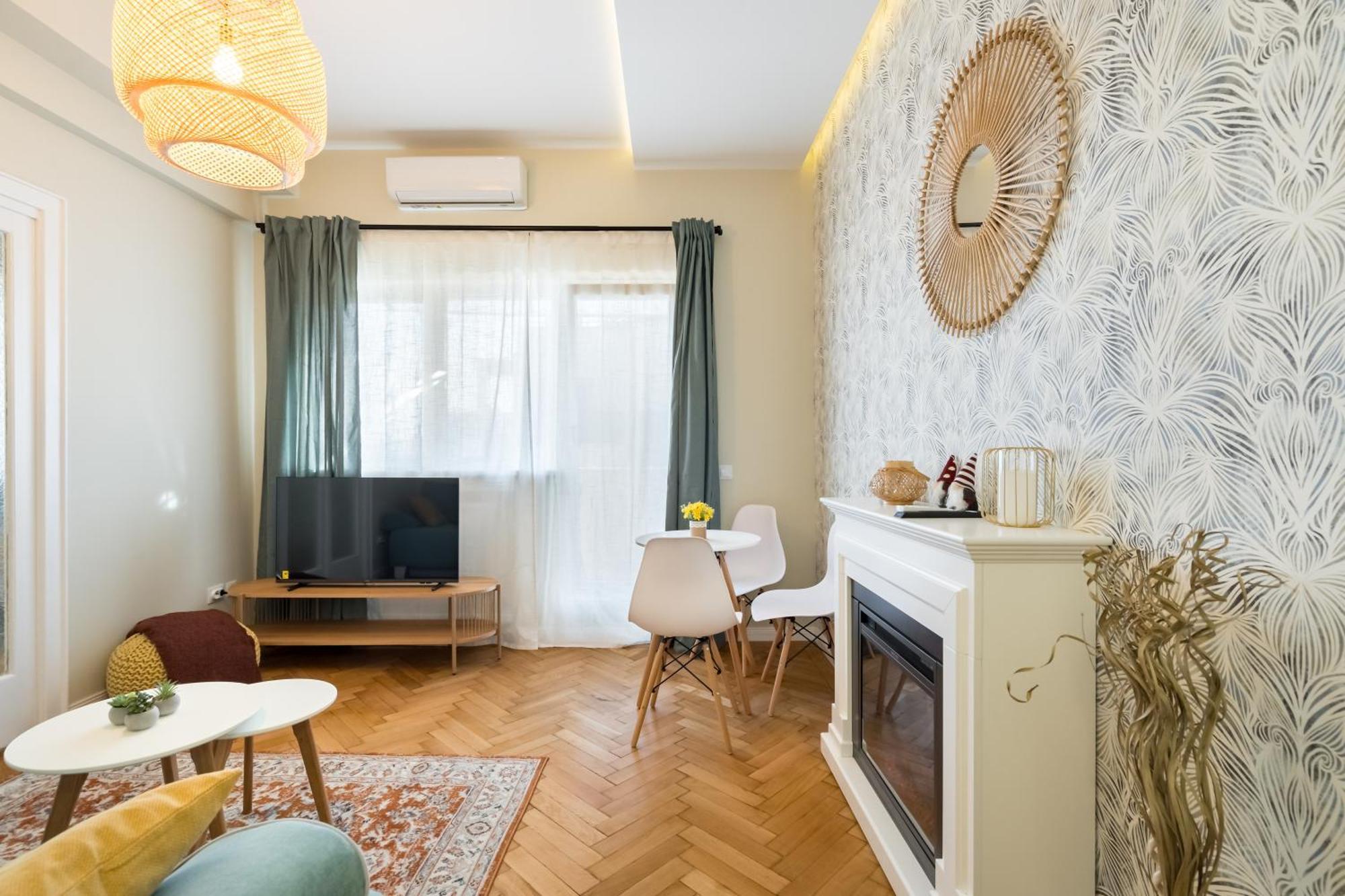 Urban Dream Studio With City Views & Comfort Bukares Bagian luar foto