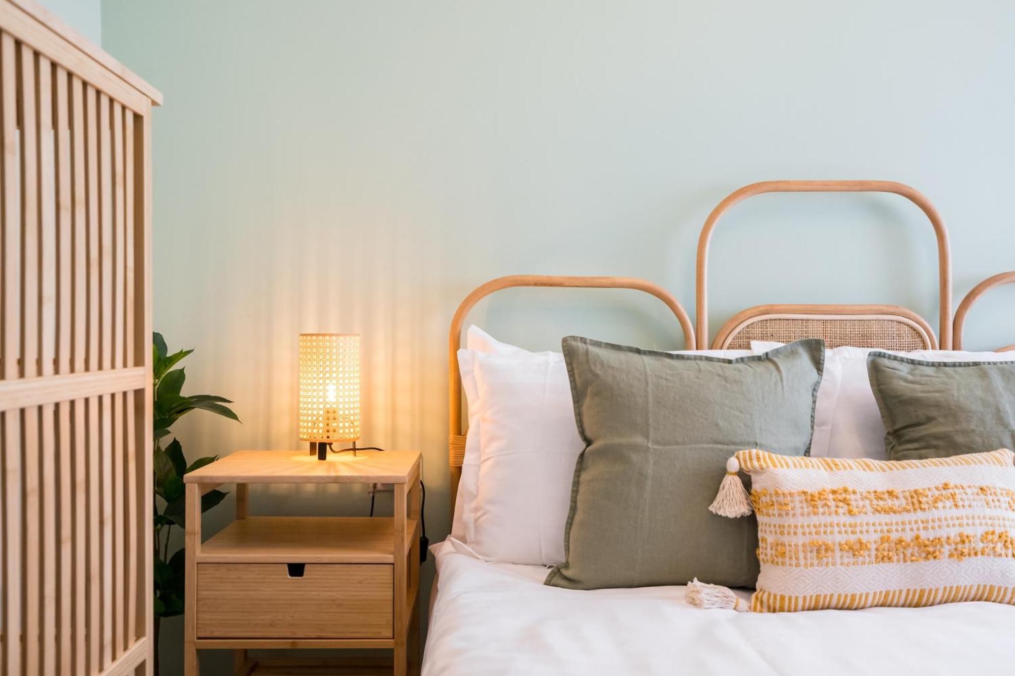 Urban Dream Studio With City Views & Comfort Bukares Bagian luar foto